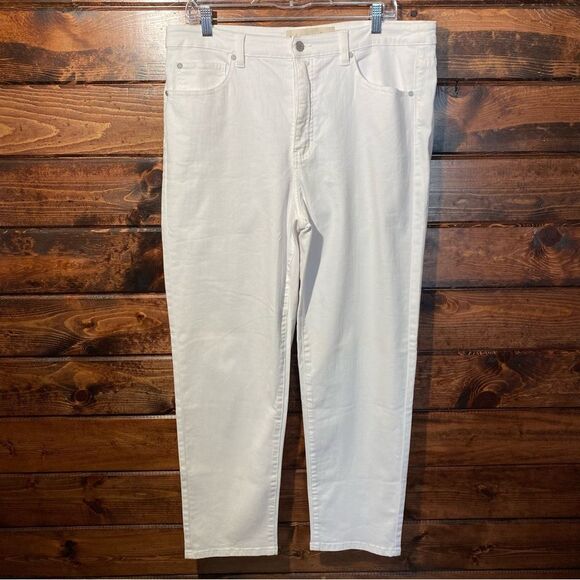 Soft Surroundings Ultimate Denim In White Straight Leg Jeans Women's Size 16T - Picture 7 of 15